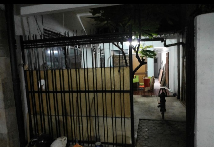 Rumah Usaha di Jual Daerah Kebayoran Baru Jakarta Selatan